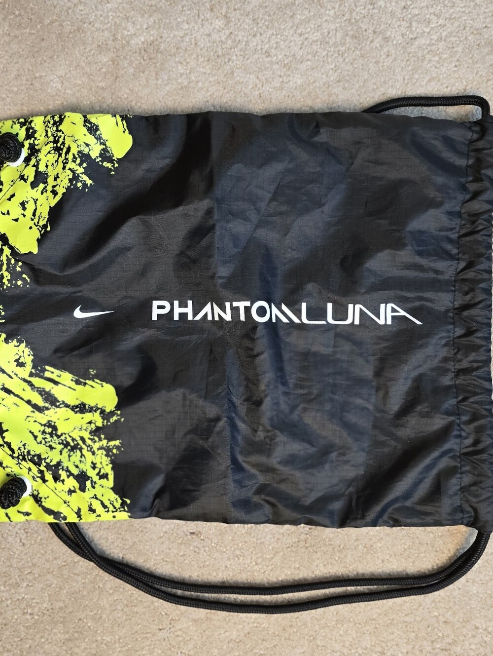 Nike Phantom Luna striking neon yellow paint splatter design Soccer String Bag